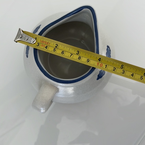 Pfaltgraff Yorktowne Gravy Boat Large Milk Creamer Blue Flowers - Picture 9 of 9